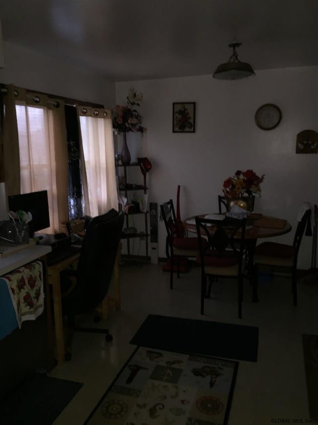 72 Hoffman Ave, Albany, NY 12209 - photo 5