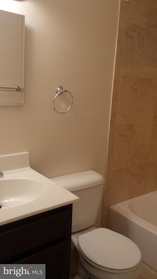 2848 Iverson St unit 108, Temple Hills, MD 20748 - photo 3