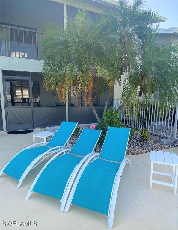 829 SW 47th Terrace unit 201, Cape Coral, FL 33914 - photo 3