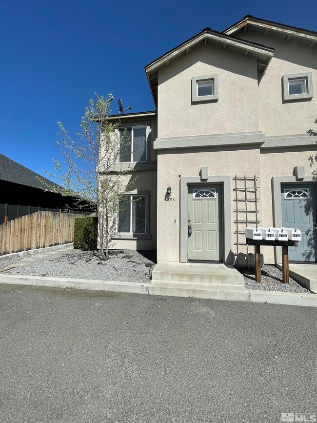 408 10th St unit A, Sparks, NV 89431 - photo 2