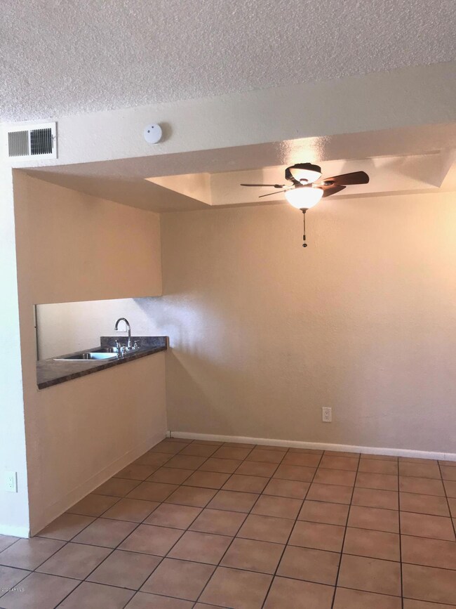 3141 E Cypress St unit 2, Phoenix, AZ 85008 - photo 7