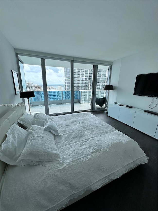 200 Biscayne Boulevard Way unit 4007, Miami, FL 33131 - photo 5