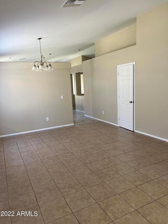 12411 N 41st Ave, Phoenix, AZ 85029 - photo 4
