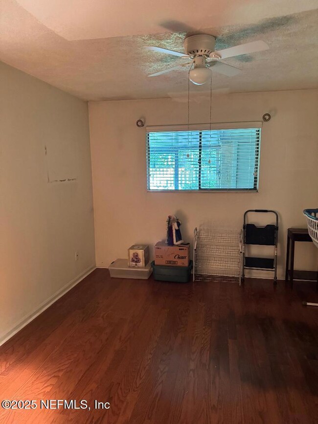 Sugar Mill Spare Bedroom