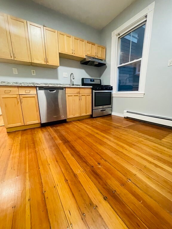 15 Bradshaw St unit 2, Dorchester, MA 02121 - photo 2