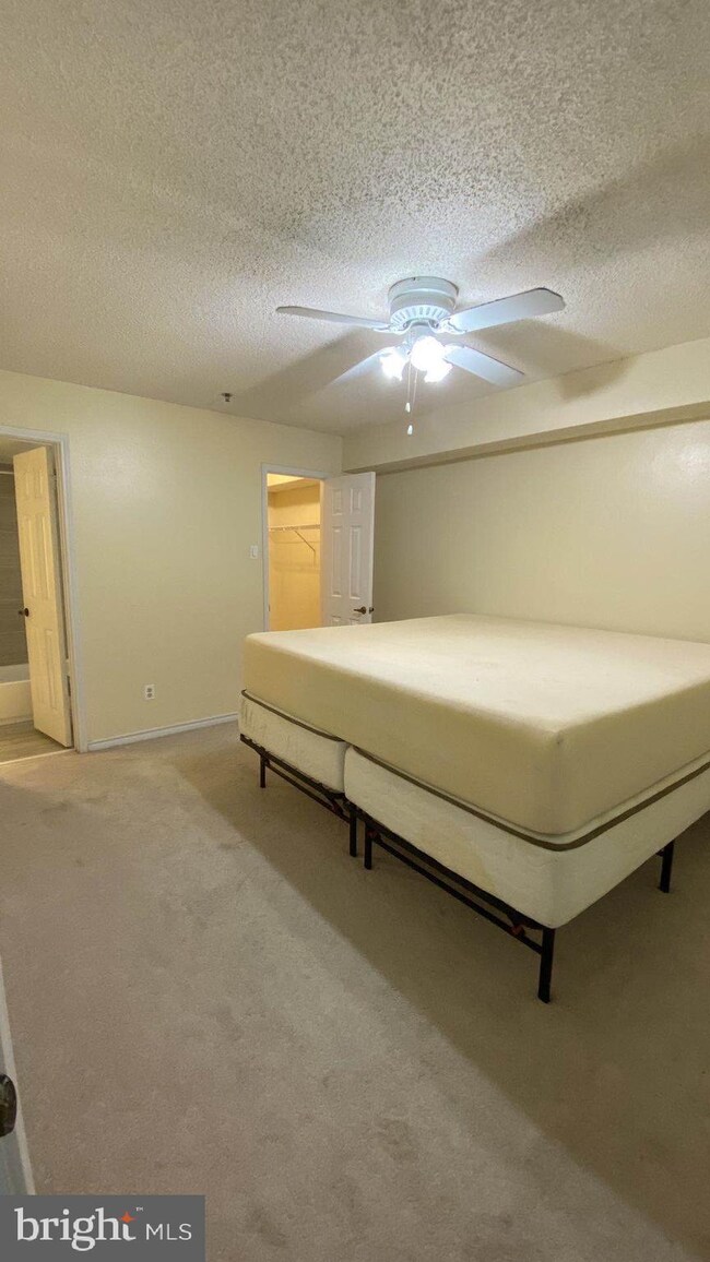 1524 Lincoln Way unit 229, McLean, VA 22102 - photo 7