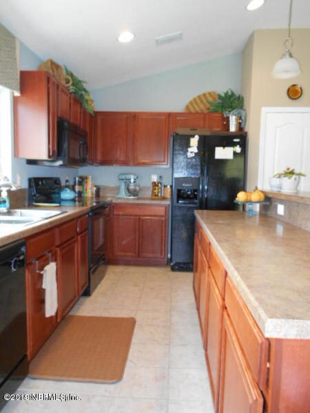 2497 Victoria Point Dr, Jacksonville, FL 32218 - photo 5