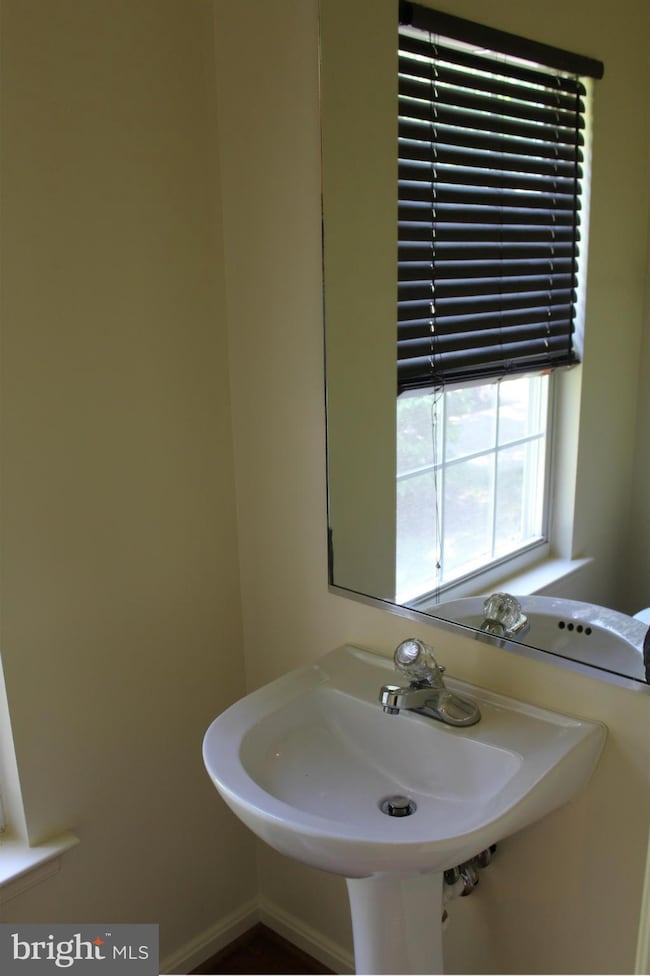 7350 Rocky Creek Dr, Columbia, MD 21046 - photo 4