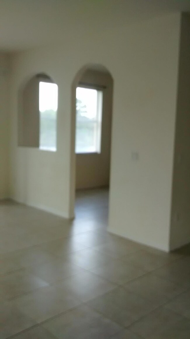Interior 5