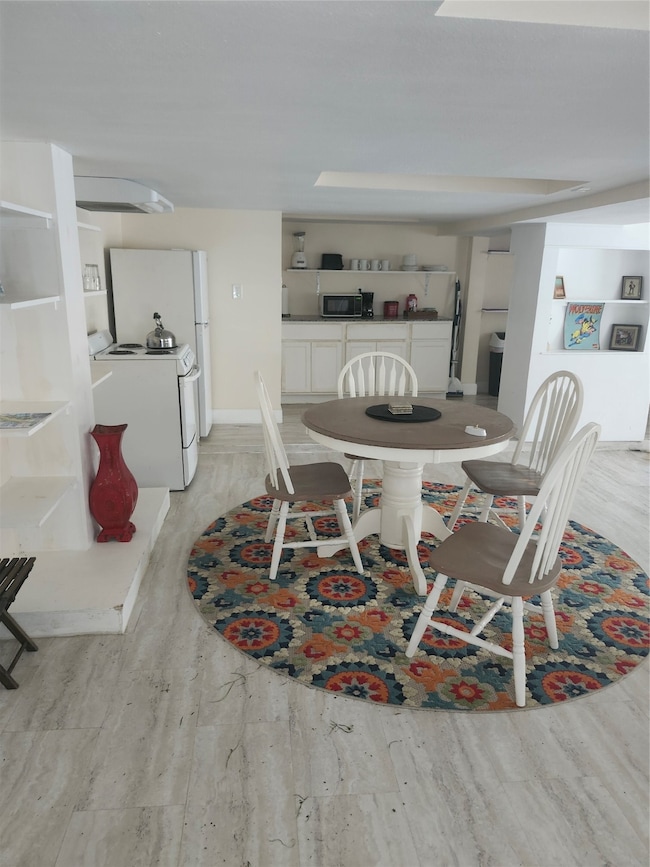 1419 Church St unit B, Galveston, TX 77550 - photo 2