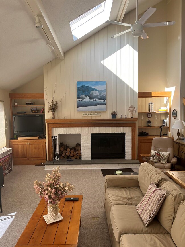 761 Murphys Rd unit 9B, Quechee, VT 05059 - photo 5