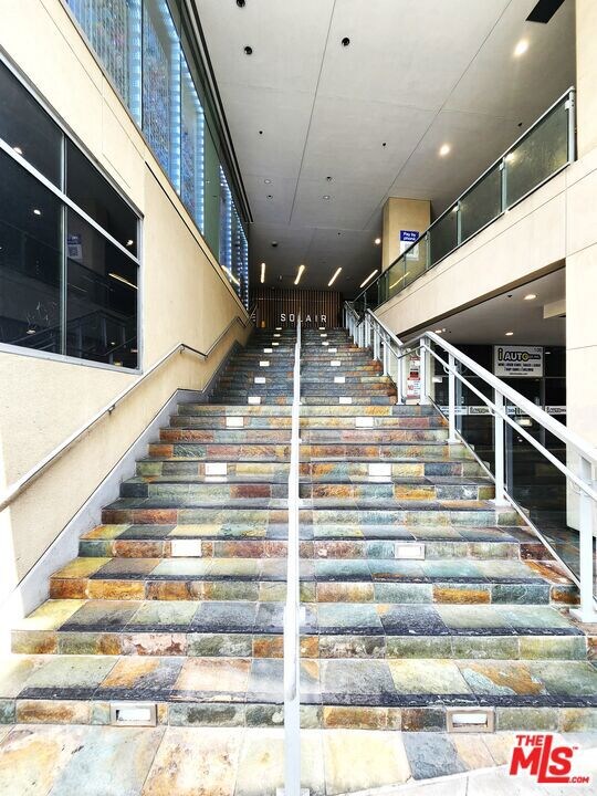 Solair unit 1710, Los Angeles, CA 90010 - photo 3