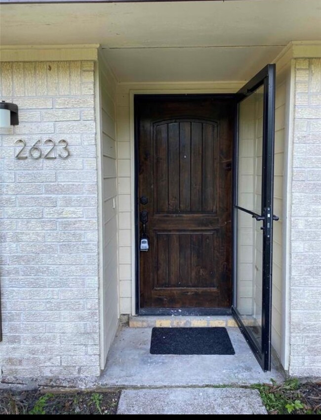 2623 N Woodloch St, Conroe, TX 77385 - photo 2