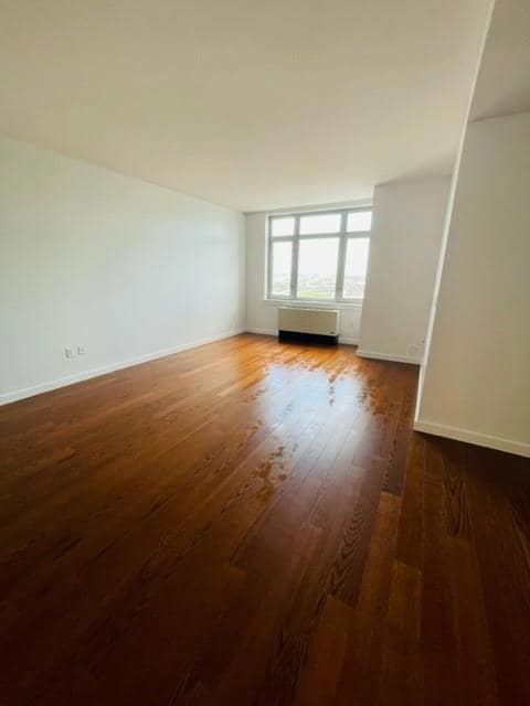 Sky View Parc unit 16E, Flushing, NY 11354 - photo 2