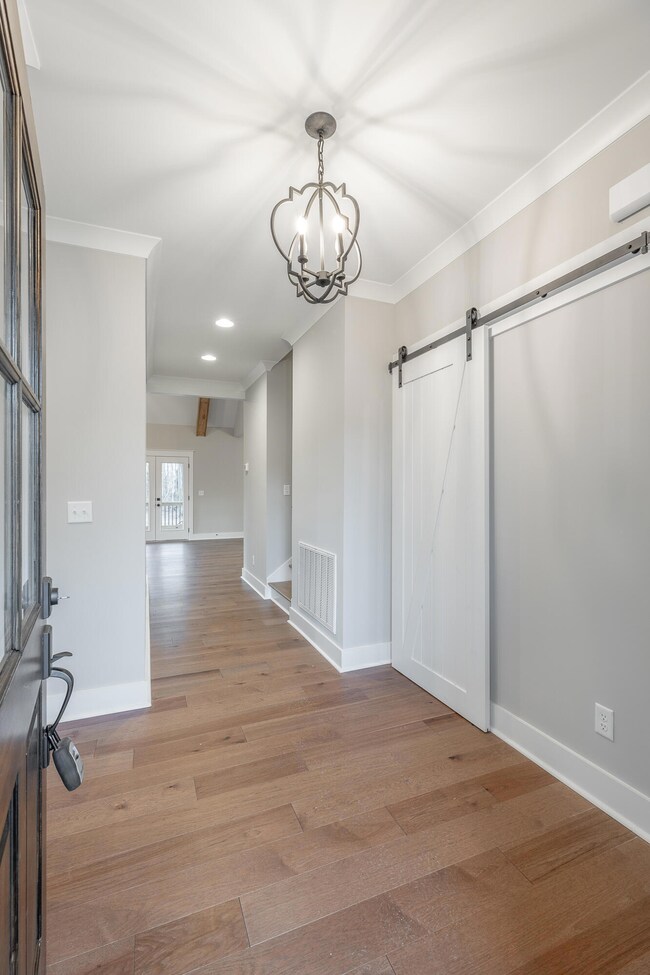 2239 W Fairmount Rd. HD-25