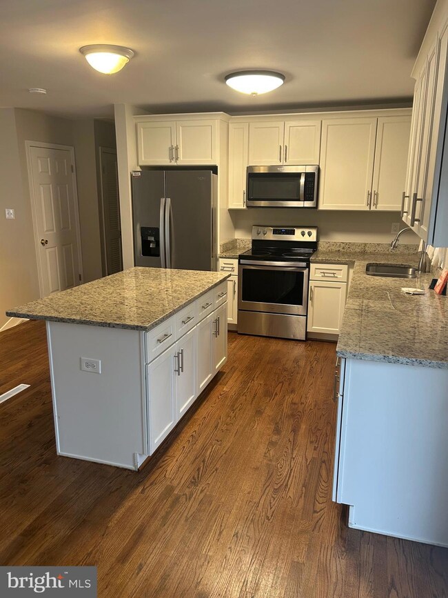 21493 S Essex Dr, Lexington Park, MD 20653 - photo 3