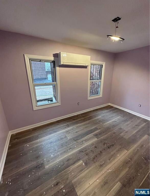 707 Sip St, Union City, NJ 07087 - photo 7