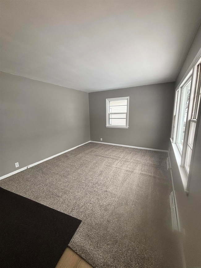 4027 Niles St, Waterloo, IA 50703 - photo 4