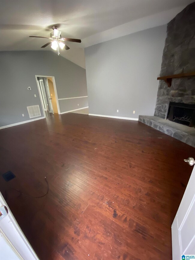 8572 Woodview Ln, Pinson, AL 35126 - photo 3