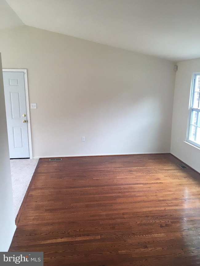 9608 Teakwood Dr, Upper Marlboro, MD 20774 - photo 7