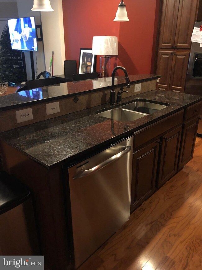 904 Hall Station Dr unit 102, Bowie, MD 20721 - photo 5