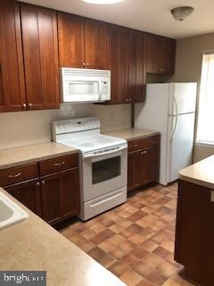 506 Cinnaminson Ave unit E, Palmyra, NJ 08065 - photo 3