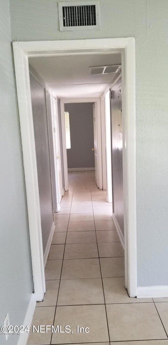 8731 Eaton Ave, Jacksonville, FL 32211 - photo 5