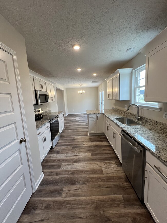 171 Reynard St, Manchester, TN 37355 - photo 7