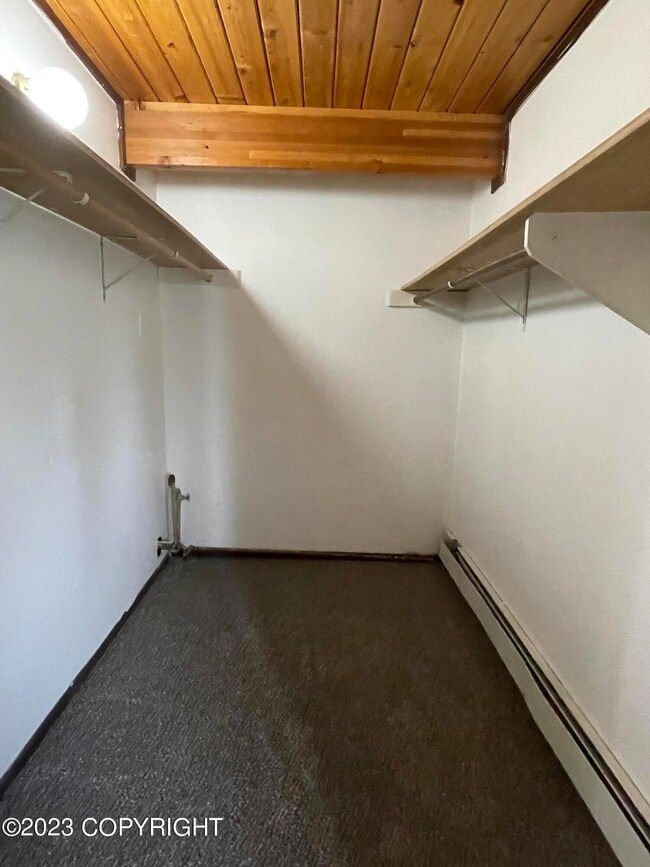 Walk-in closet