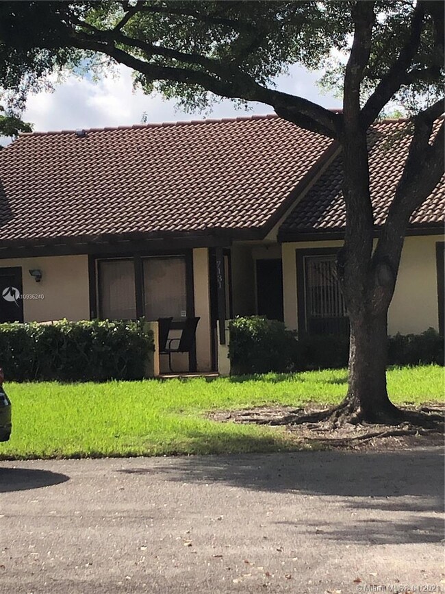 7131 Mimosa Way unit 52, Tamarac, FL 33321 - photo 2