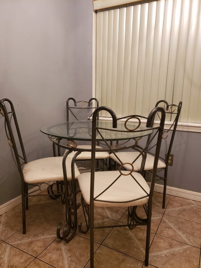 10204 Peachtree St, Houston, TX 77016 - photo 6