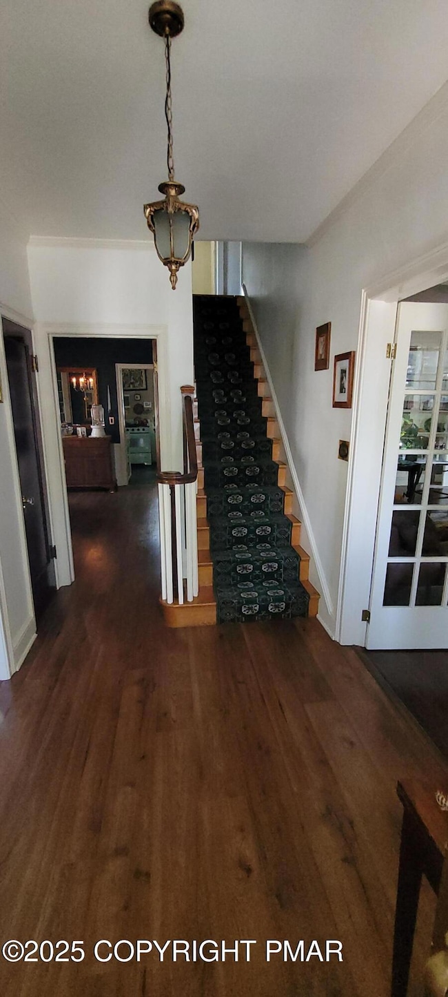 312 N Robinson Ave, Pen Argyl, PA 18072 - photo 7