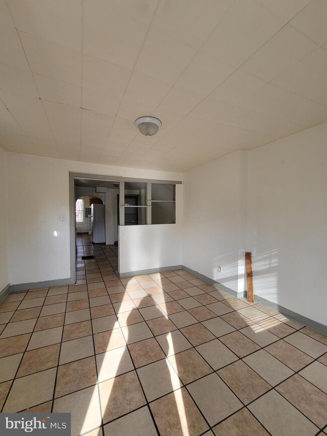 1732 Walnut St, Harrisburg, PA 17103 - photo 2