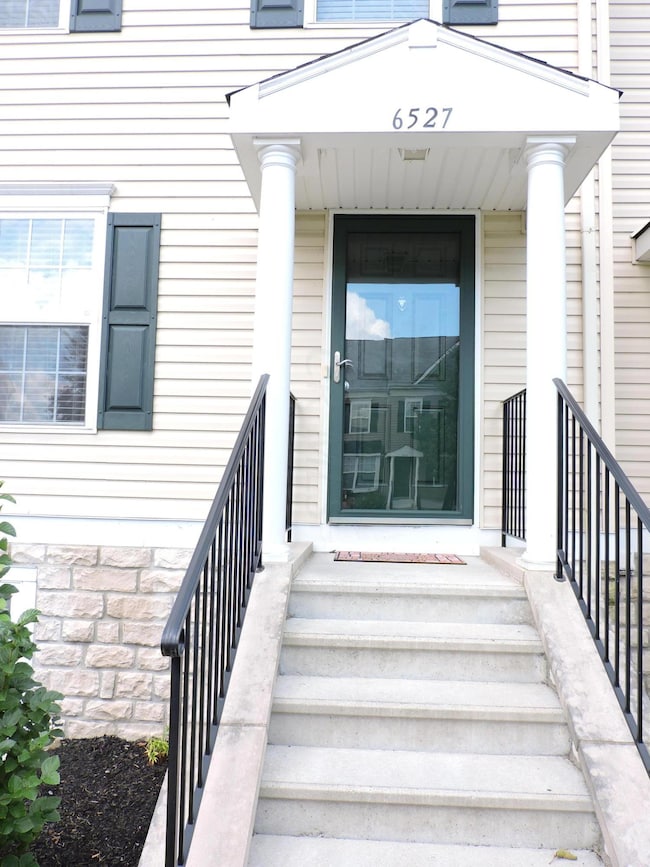 6527 Crab Apple Dr, Canal Winchester, OH 43110 - photo 2