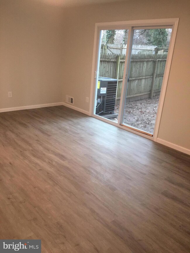 28 Daimler Dr unit 68, Capitol Heights, MD 20743 - photo 4