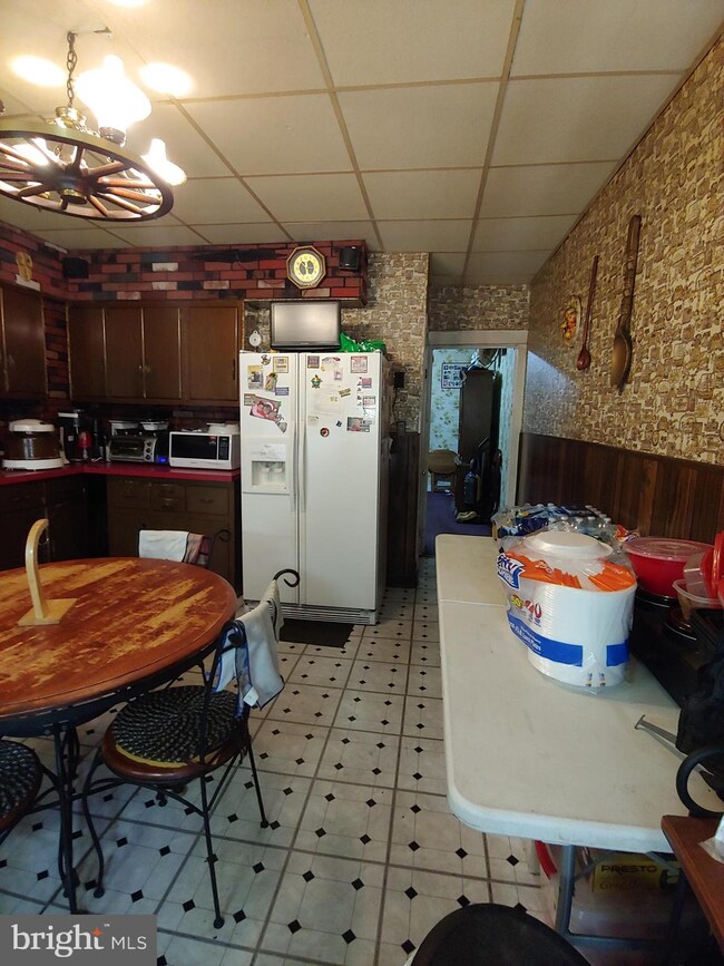 2828 Clifton Park Terrace, Baltimore, MD 21213 - photo 3