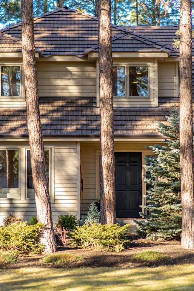 61733 Broken Top Dr, Bend, OR 97702 - photo 4