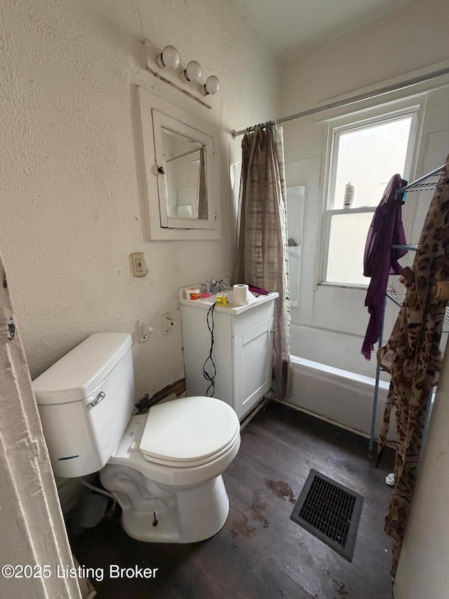 121 Boston Ct, Louisville, KY 40212 - photo 3