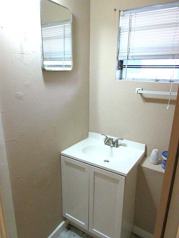 10510 Royal Oaks Dr, Houston, TX 77016 - photo 6