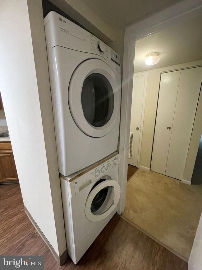 1428 Northgate Square unit 1428-11B, Reston, VA 20190 - photo 4