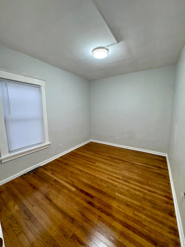 605 Mount St, Gary, IN 46406 - photo 7