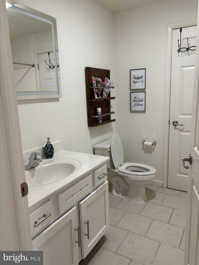 1000 Diamond St unit F, Philadelphia, PA 19122 - photo 6