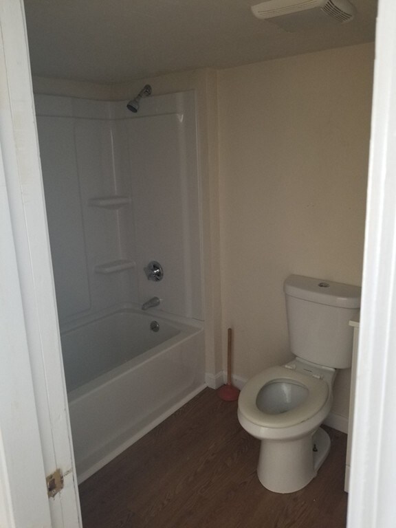 547 Bay St unit 3, Taunton, MA 02780 - photo 3