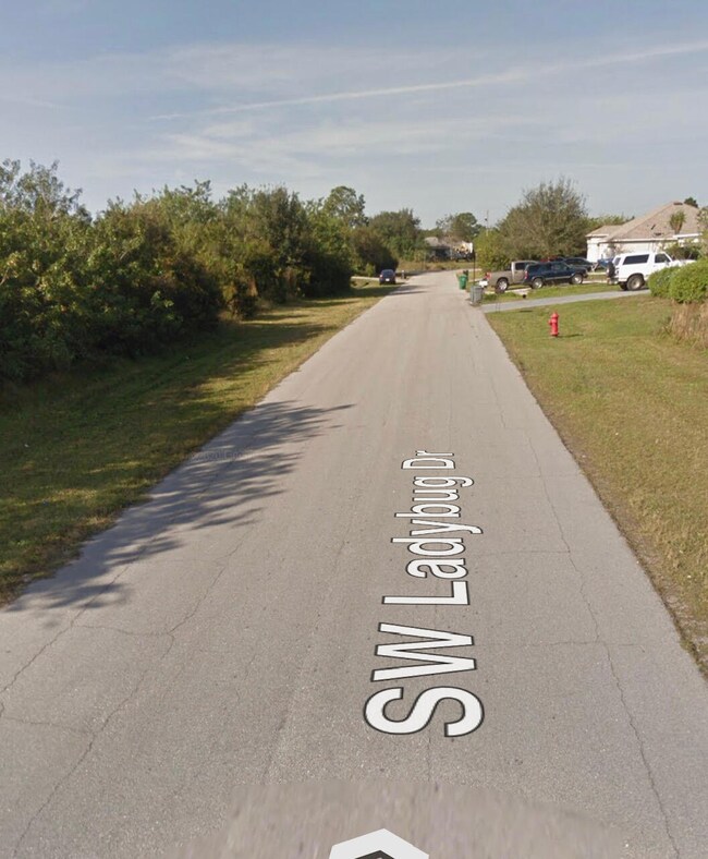 151 SW Ladybug Dr, Port Saint Lucie, FL 34953 - photo 4