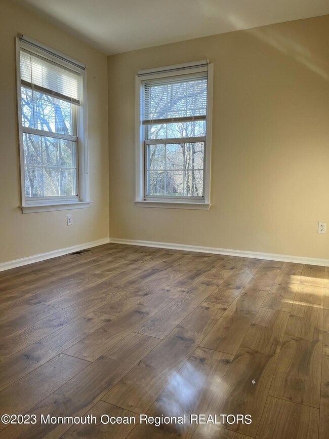 438 Indigo Ct, Morganville, NJ 07751 - photo 6