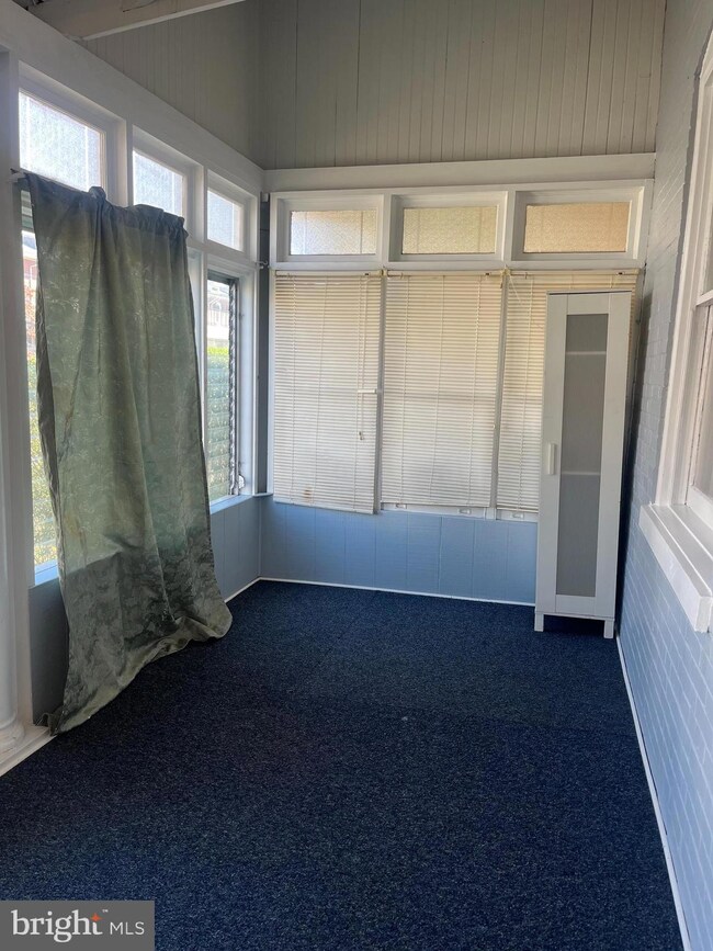 34 E 4th St, Lansdale, PA 19446 - photo 2