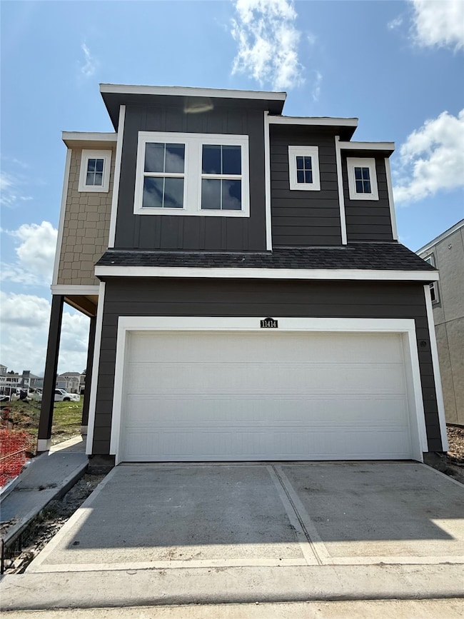 Two-story home with 3 bedrooms, 2.5 baths and 2 ca