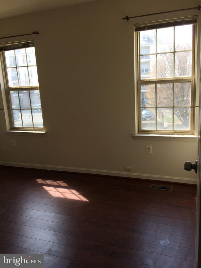 46355 Pryor Square, Sterling, VA 20165 - photo 6