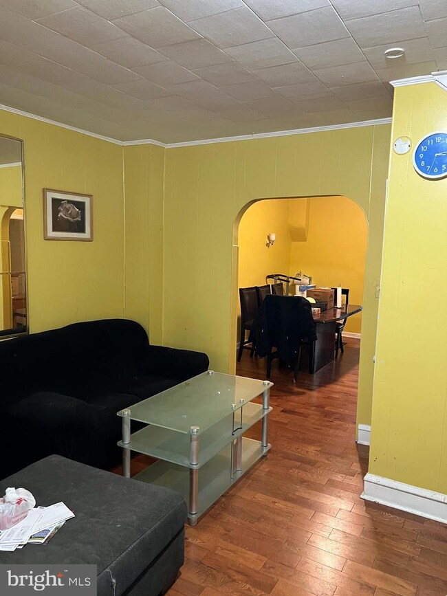 207 Hamilton Ave, Darby, PA 19023 - photo 4