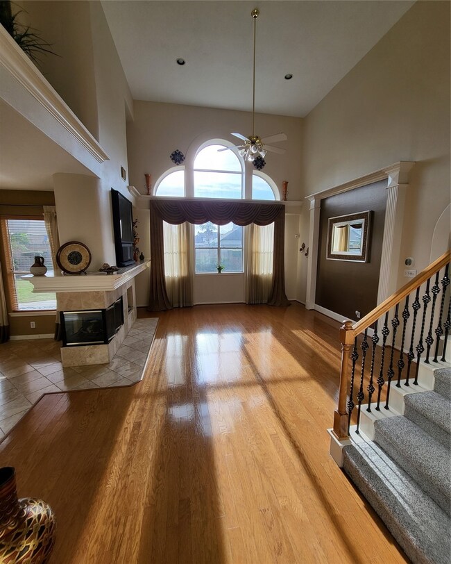 1704 Waterfall Dr, Friendswood, TX 77546 - photo 5